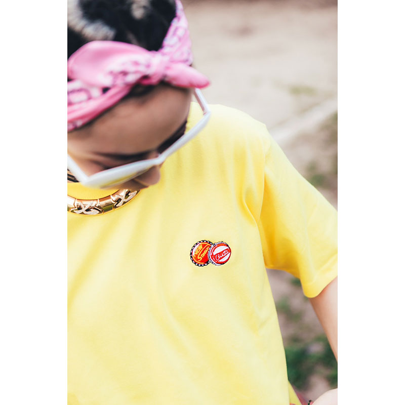 BOTTLE CAP EMBROIDERY TEE