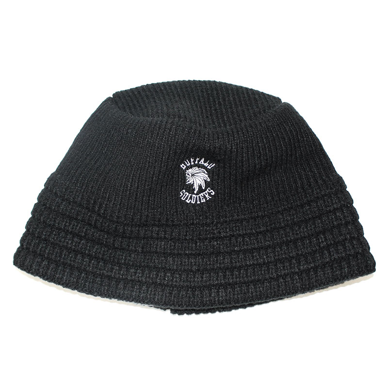 BS KNIT BUCKET HAT