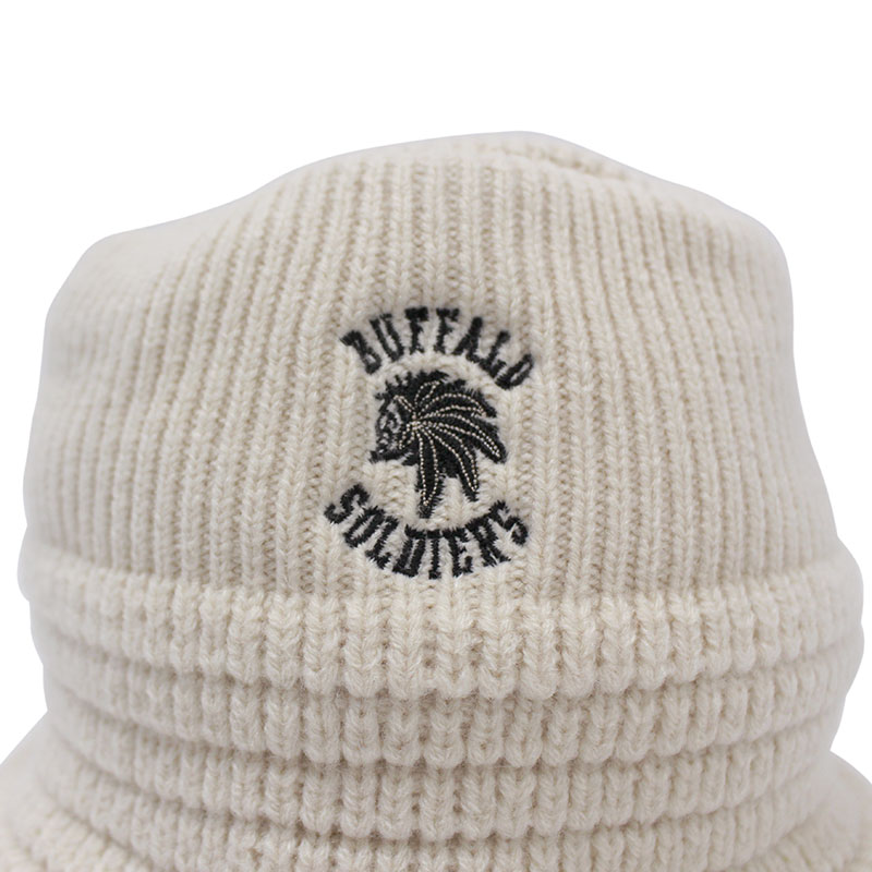 BS KNIT BUCKET HAT