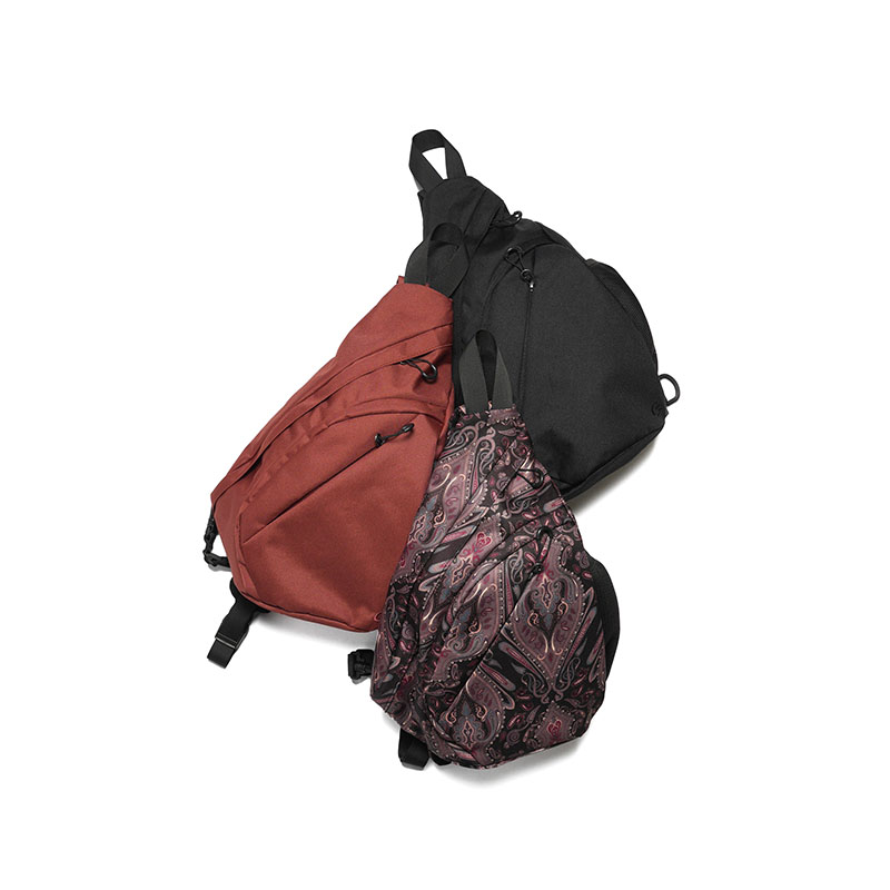 TRIANGLE BODY BAG -MULTI-