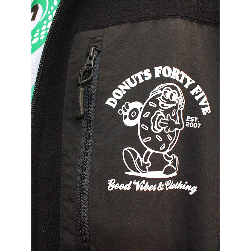 CHARACTER FLEECE VEST