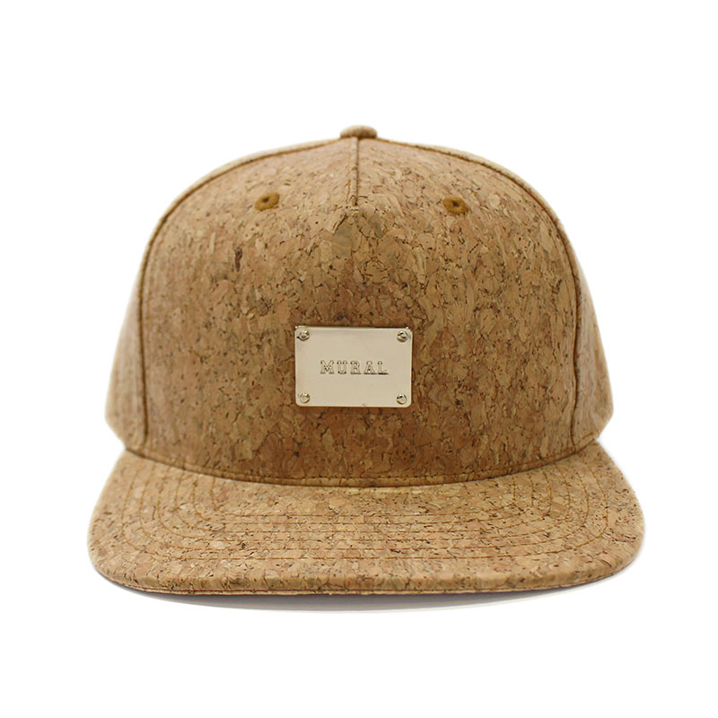 METAL PLATE SNAPBACK CAP -CORK-