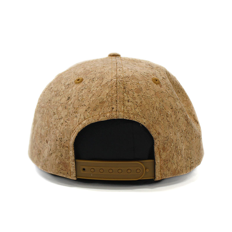 METAL PLATE SNAPBACK CAP -CORK-