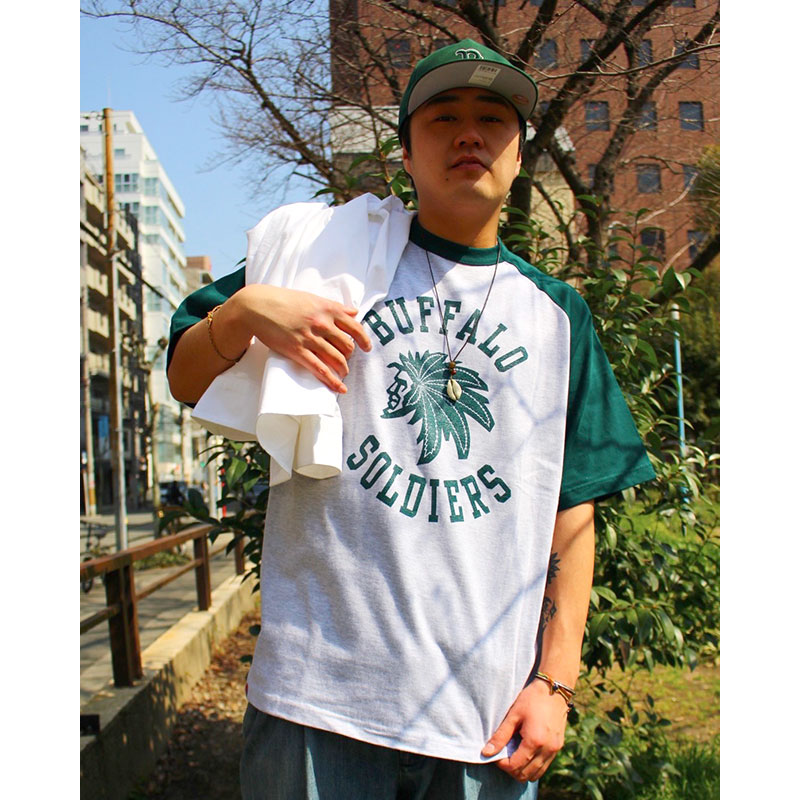 BS RAGLAN T-SHIRT