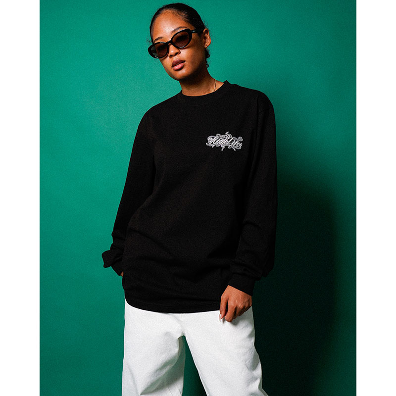 Script L/S Tee
