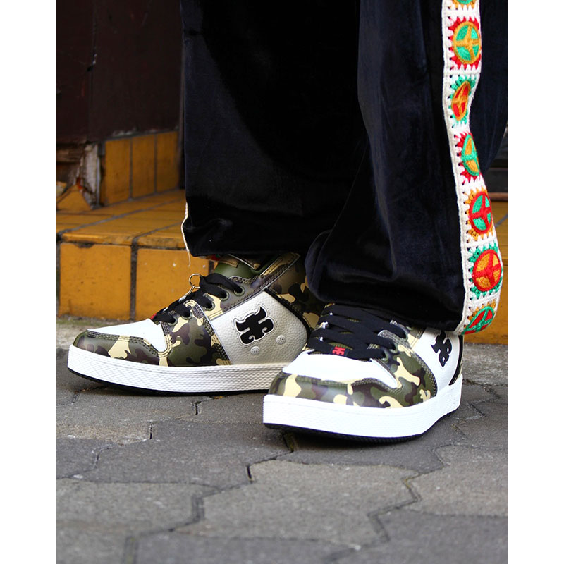 GRASSHOPPER CAMO TUMBLED LEATHER