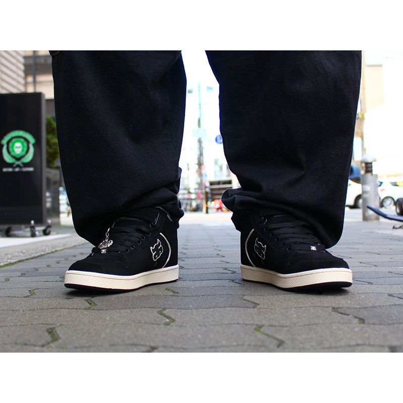 GRASSHOPPER WAXED SUEDE AND SHEARLING