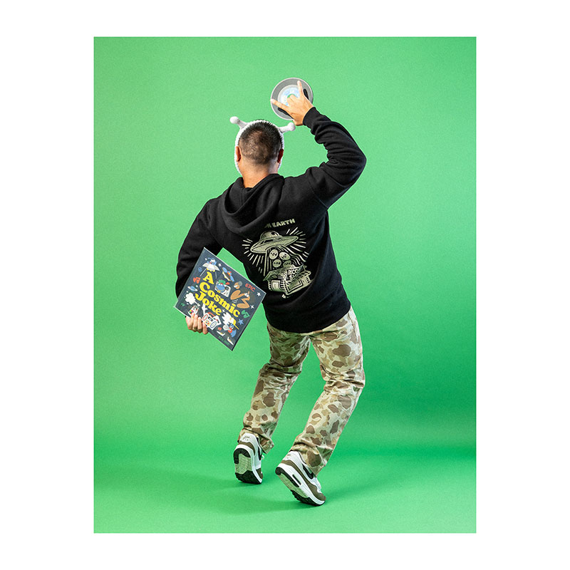 DIGGIN' ON EARTH HOODIE