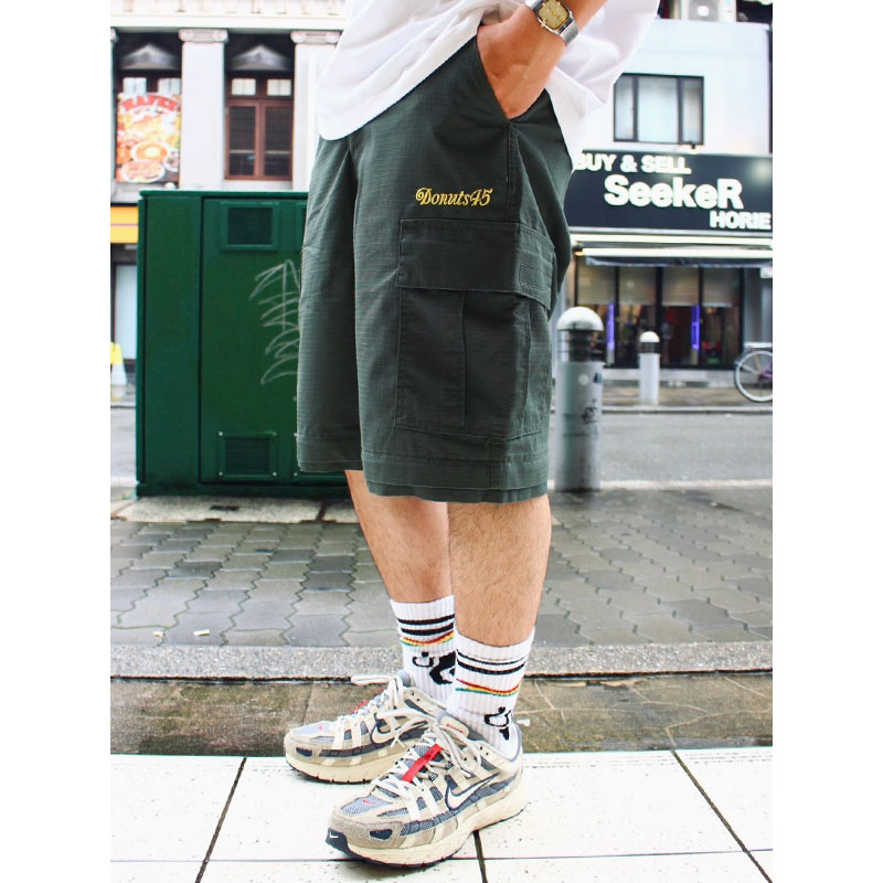 MULTI POCKET CARGO PANTS
