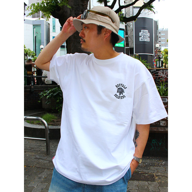(E)MAGNUM WEIGHT BS T-SHIRT