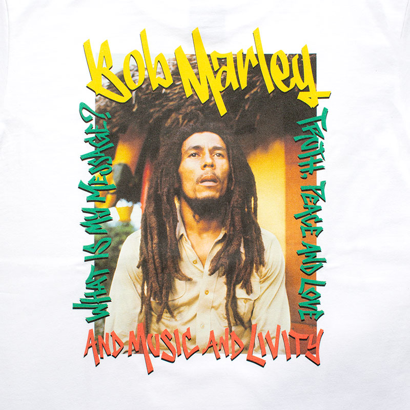MEGGASE T-SHIRT