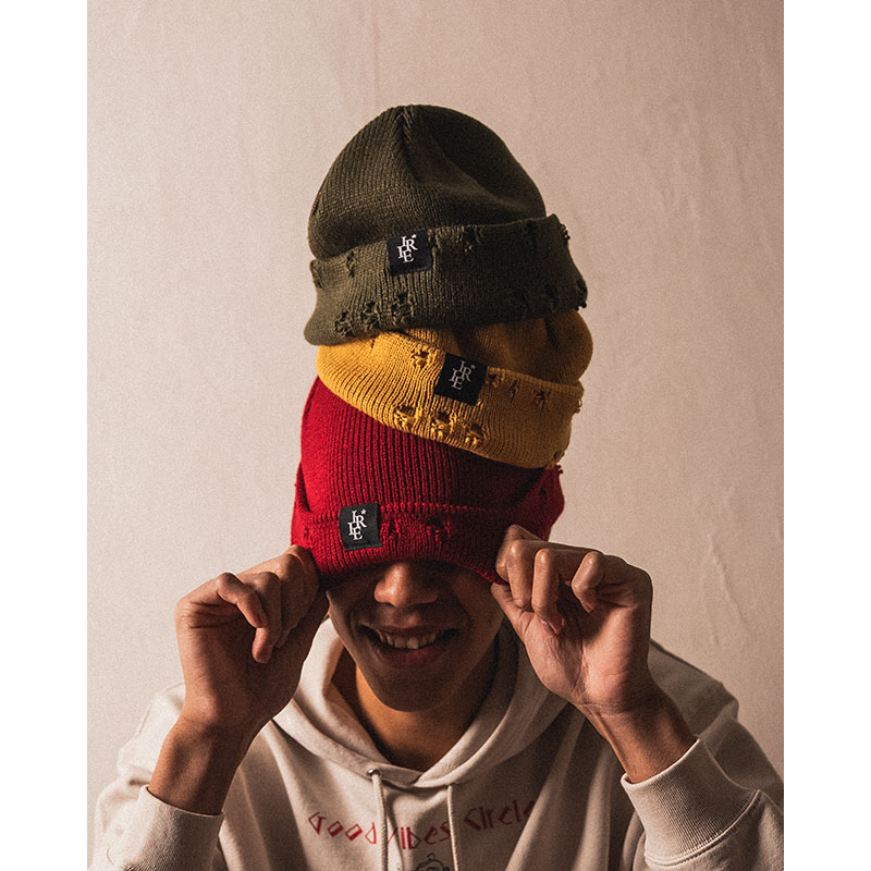 RIPPED KNIT CAP