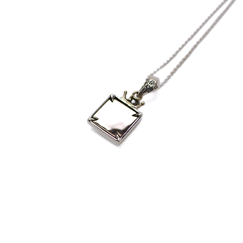 LION SQUARE NECKLACE