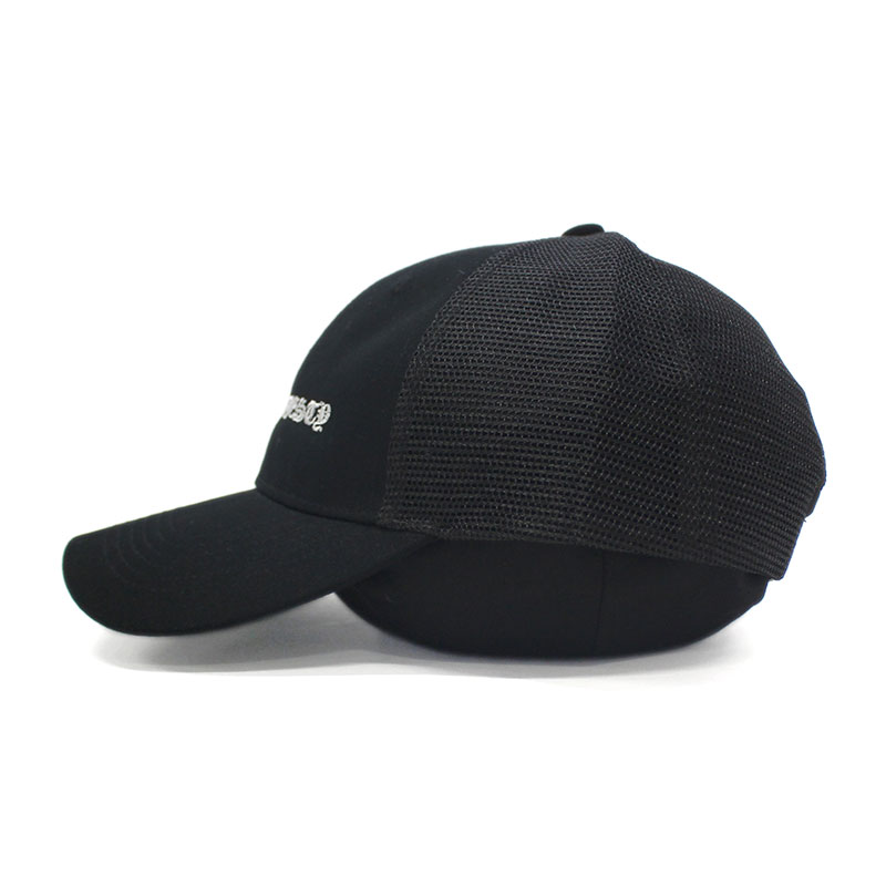 OLD ENGLISH CROSS MESH CAP