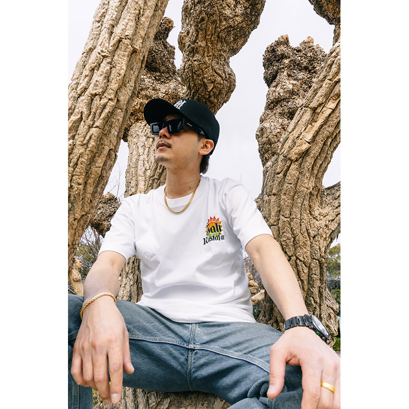 SELASSIE I with MOON T-SHIRT